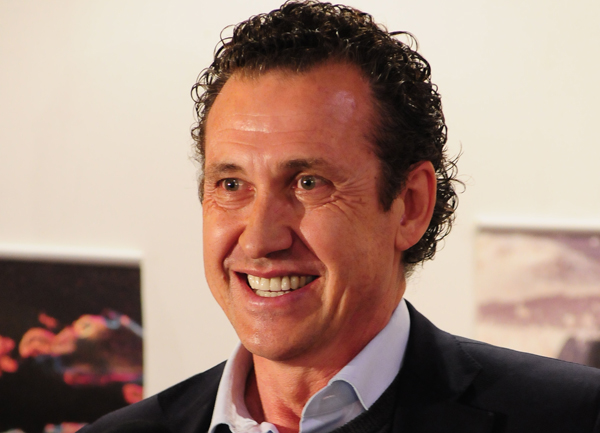 El eterno femenino de una imaginativa pintora