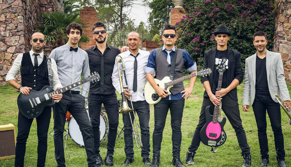 El eterno femenino de una imaginativa pintora