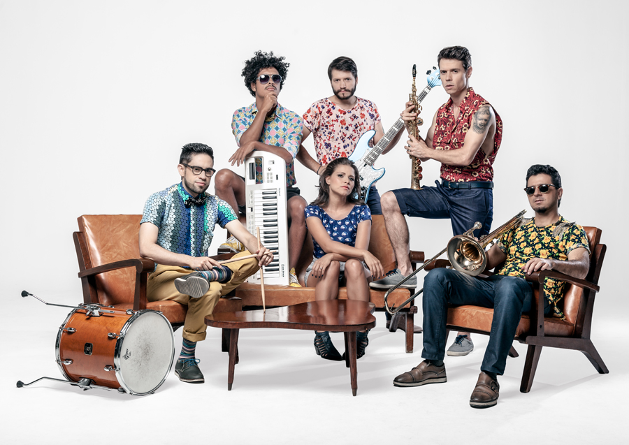 El eterno femenino de una imaginativa pintora