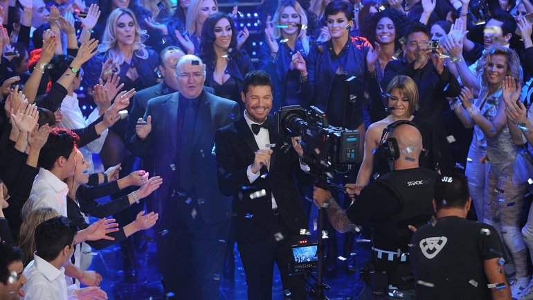 El eterno femenino de una imaginativa pintora