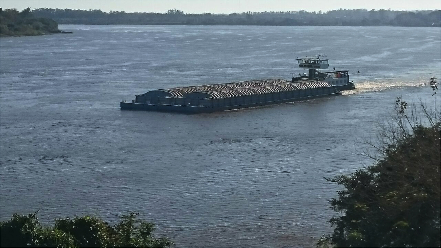 El eterno femenino de una imaginativa pintora