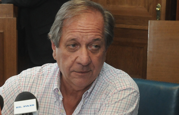 El eterno femenino de una imaginativa pintora