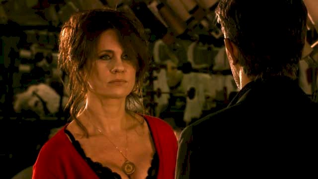 El eterno femenino de una imaginativa pintora