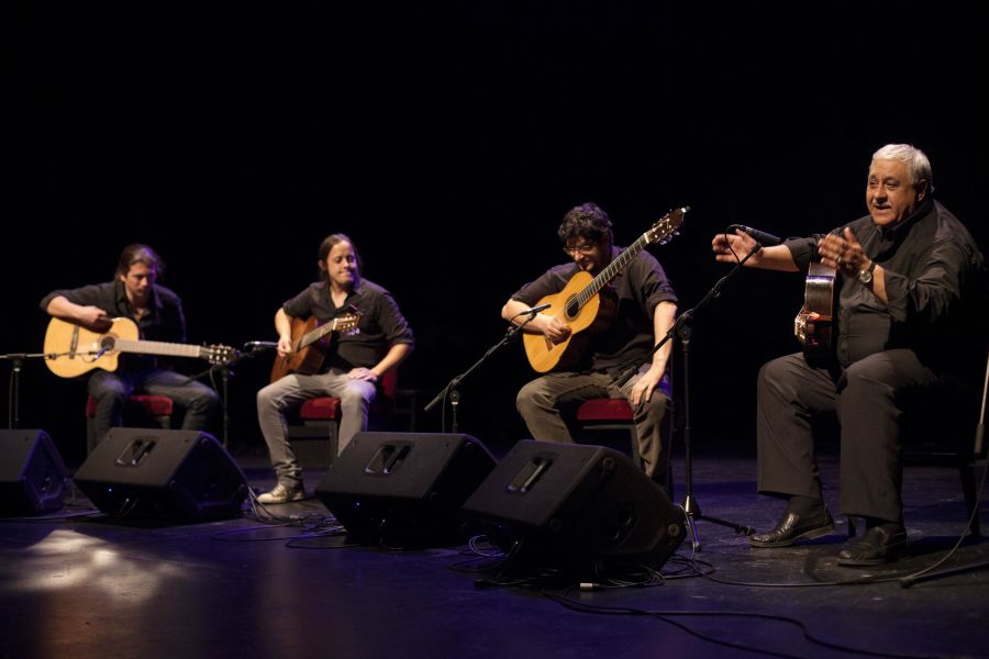 El eterno femenino de una imaginativa pintora