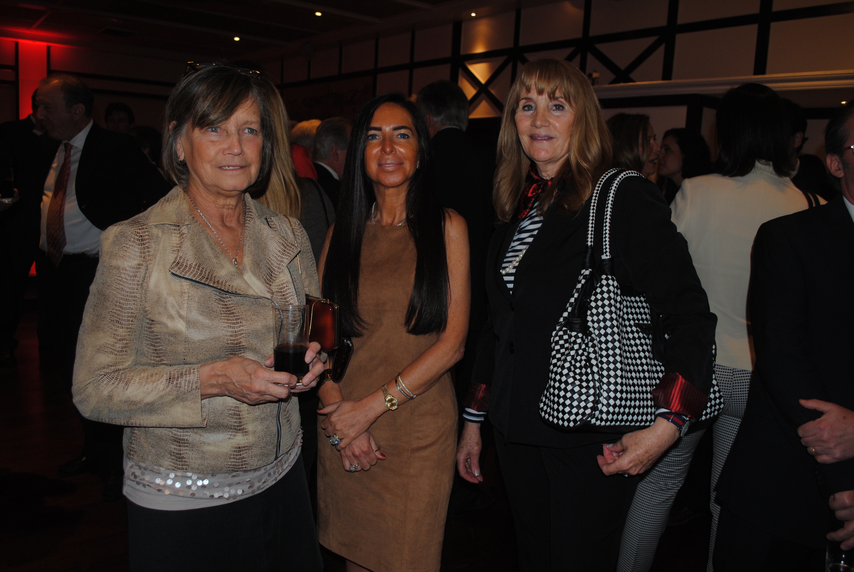Maguita Legarra, María Gabriela March, Norma Camacho.