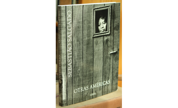 El eterno femenino de una imaginativa pintora