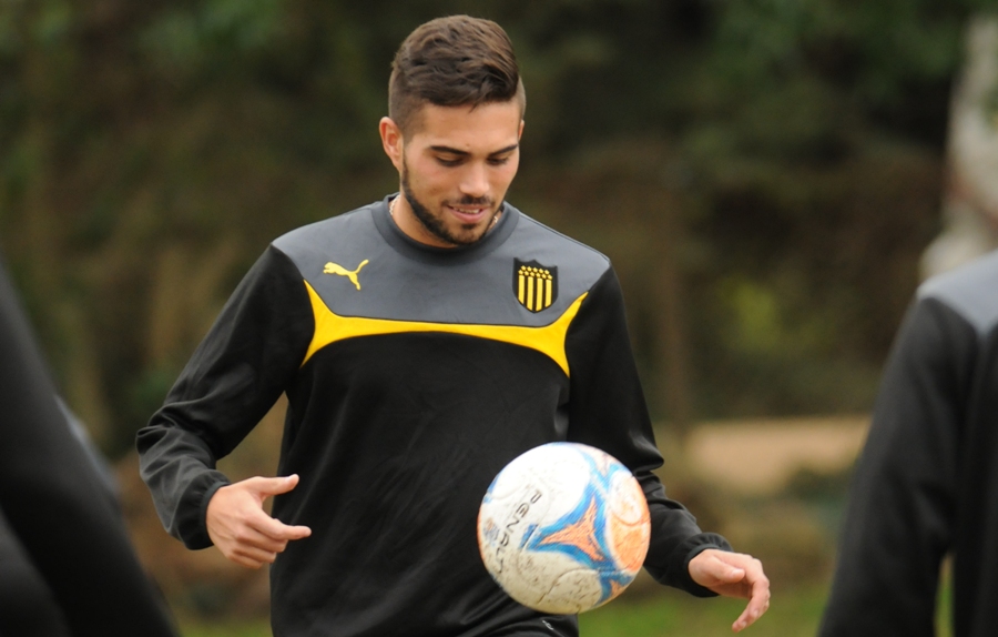 El eterno femenino de una imaginativa pintora