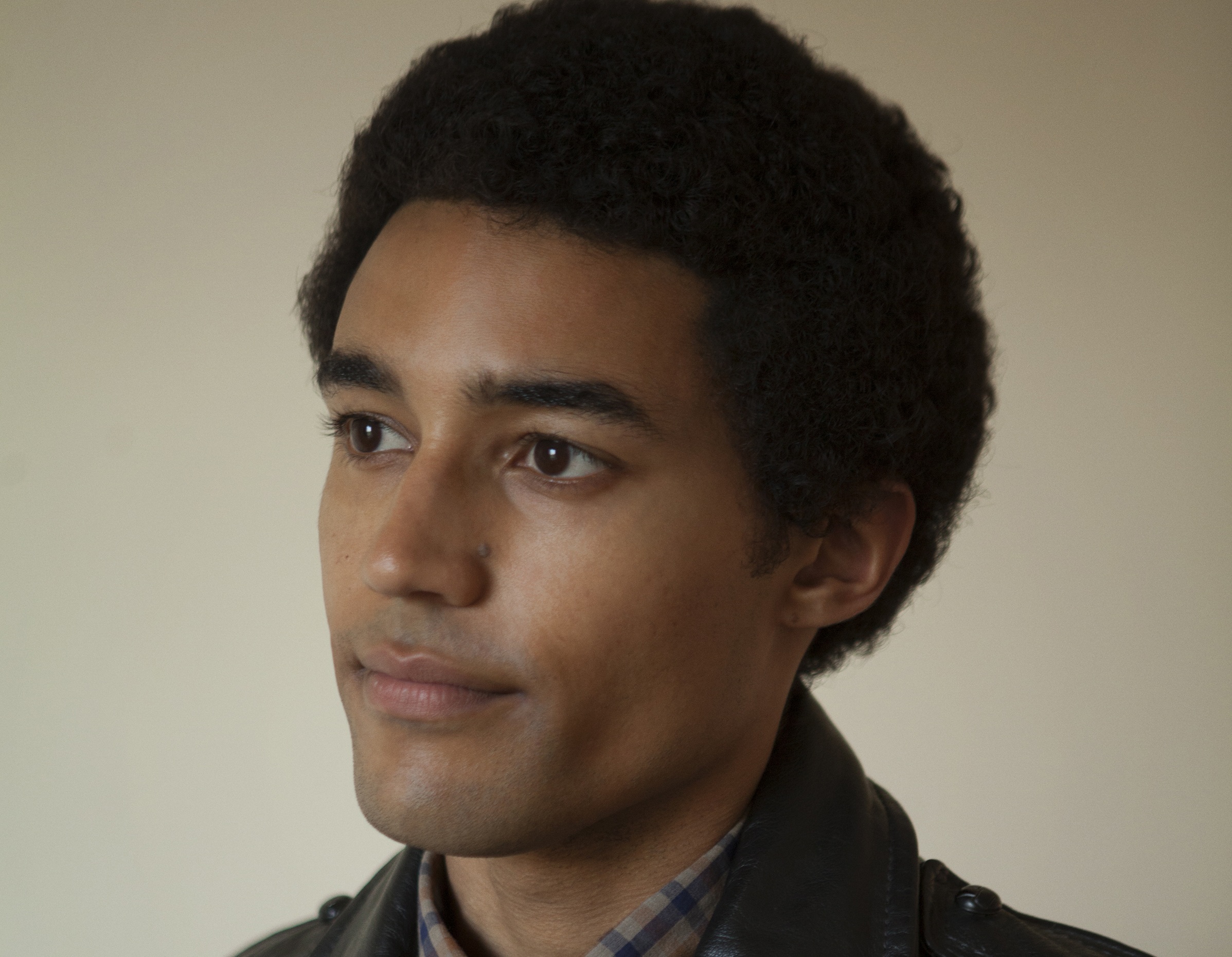 El eterno femenino de una imaginativa pintora