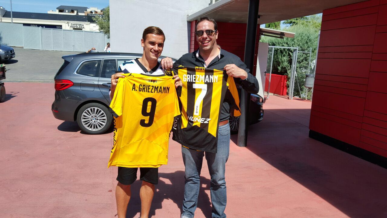 El eterno femenino de una imaginativa pintora