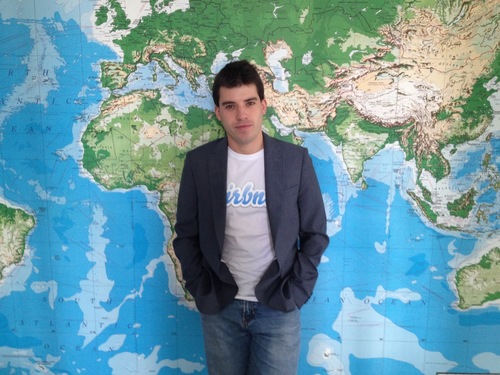 El eterno femenino de una imaginativa pintora