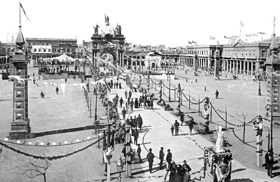 El eterno femenino de una imaginativa pintora