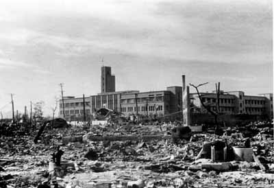 Postal de Hiroshima después de sufrir el bombadeo atómico. Foto: Wikipedia