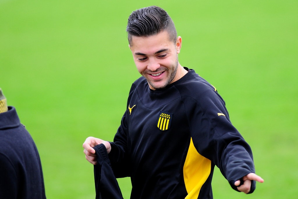 El eterno femenino de una imaginativa pintora