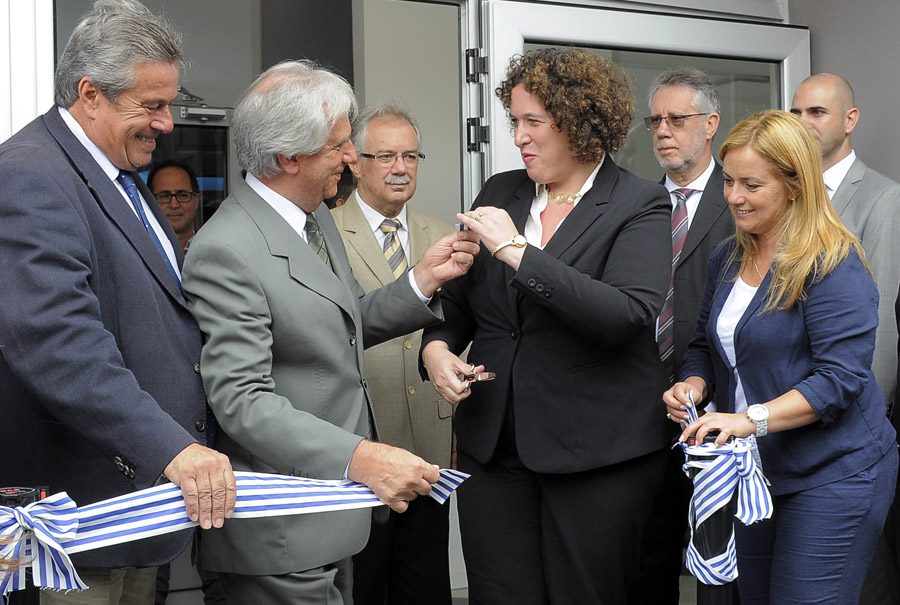 El eterno femenino de una imaginativa pintora