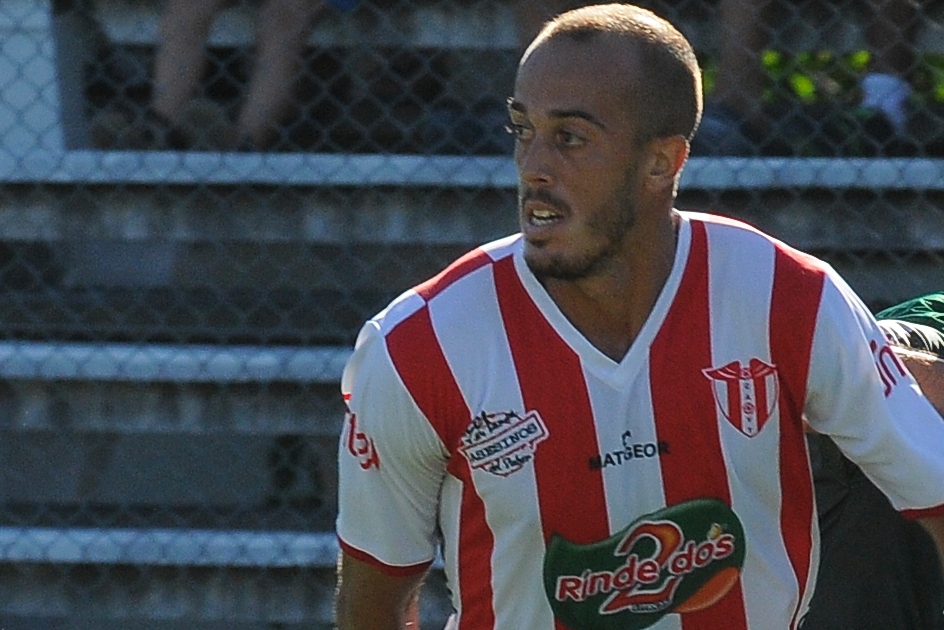 El eterno femenino de una imaginativa pintora