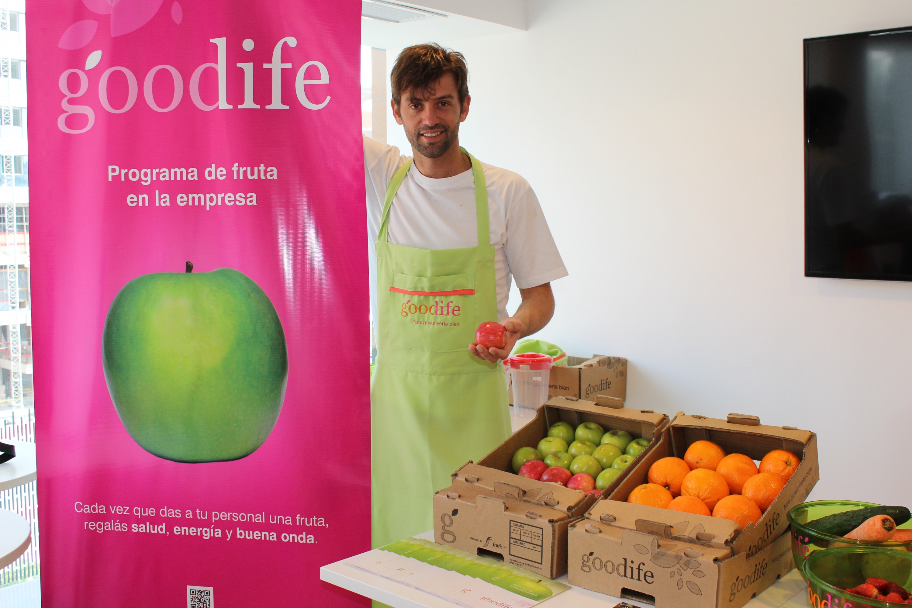 El eterno femenino de una imaginativa pintora