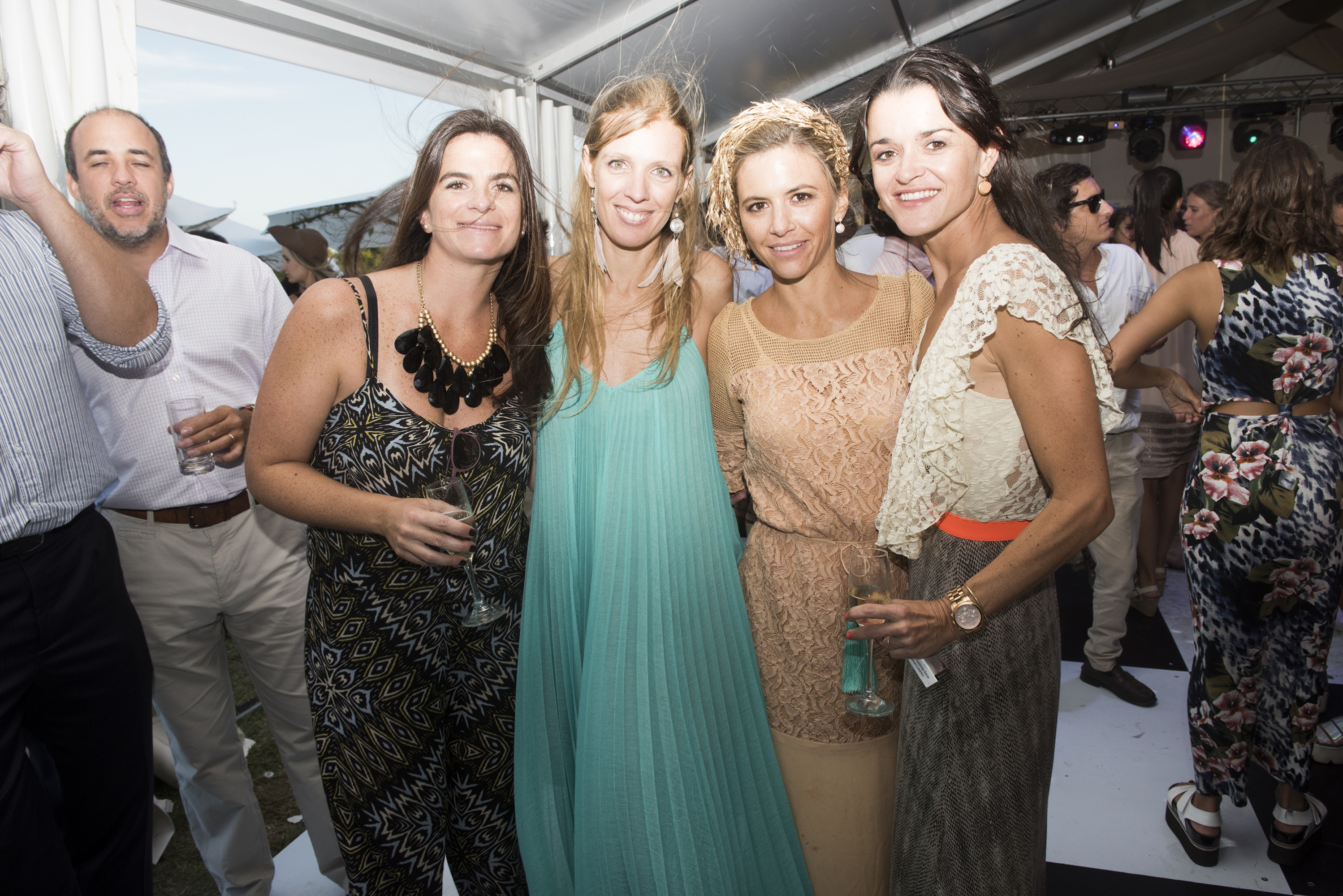 Olivia Boxer,Renata Campomar,Stephanie Brown, María Noel Carrera.