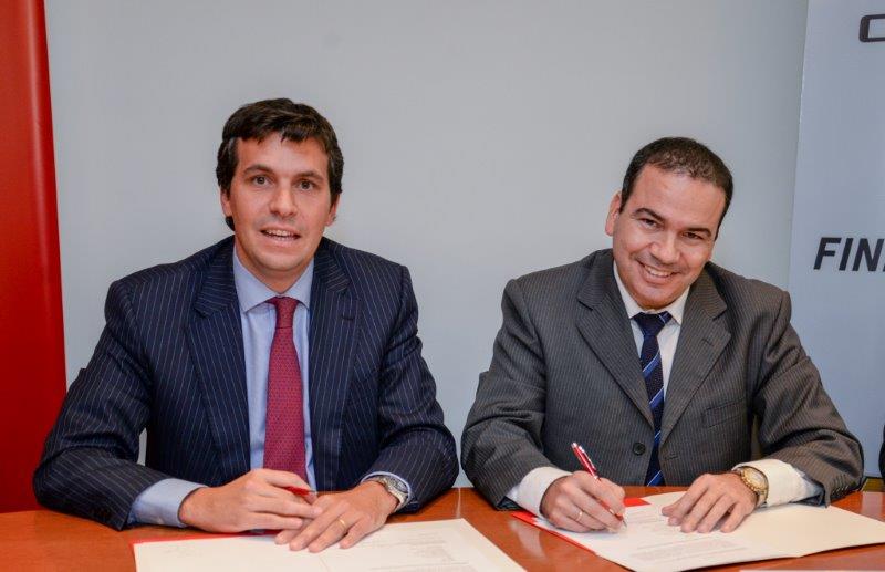 El eterno femenino de una imaginativa pintora