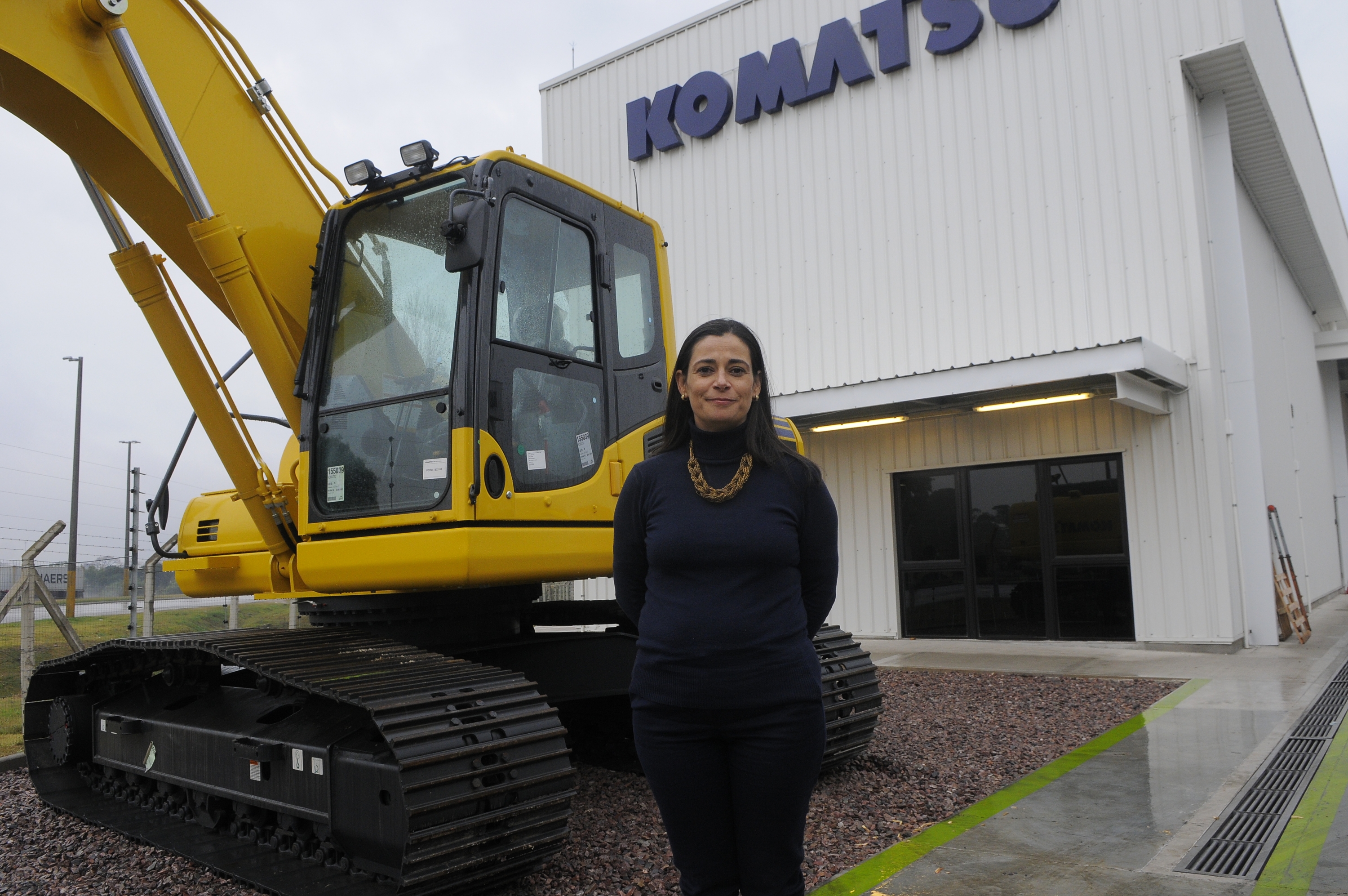 El eterno femenino de una imaginativa pintora