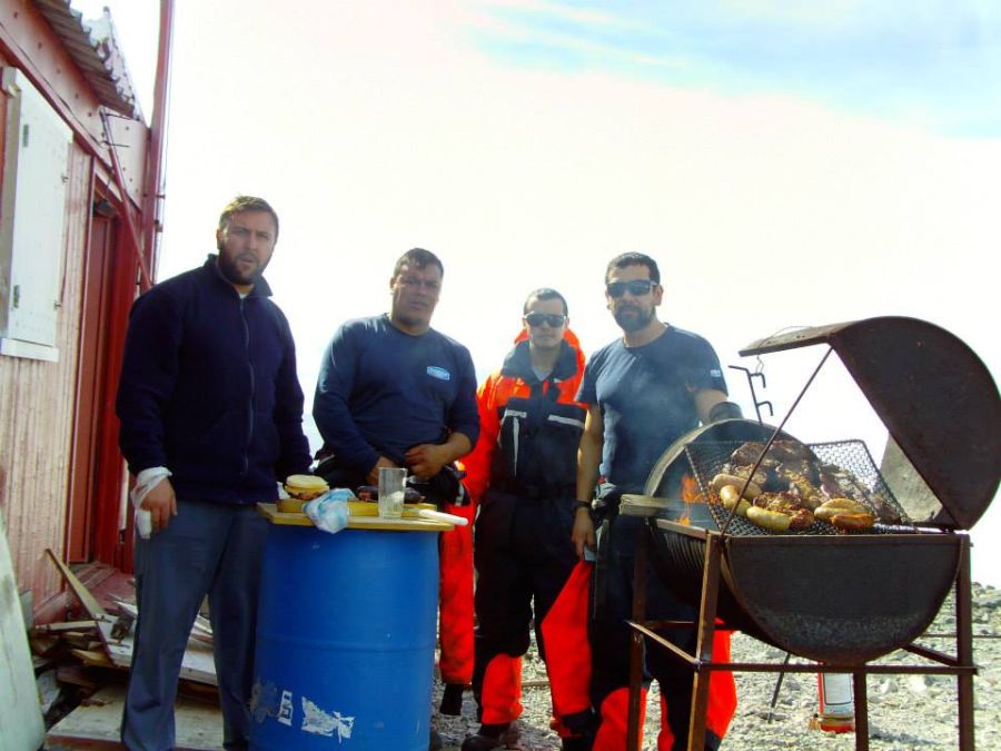El eterno femenino de una imaginativa pintora