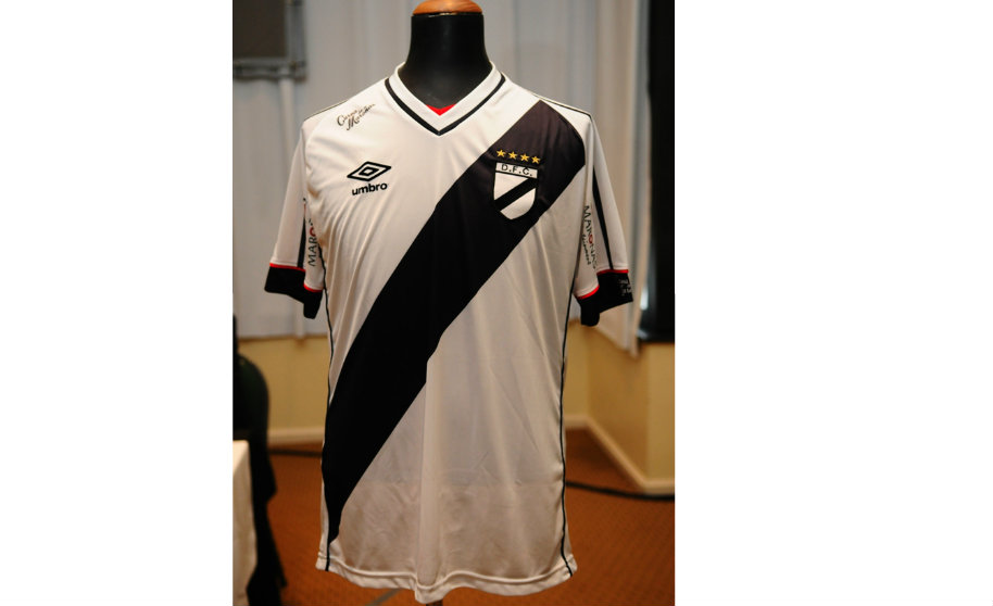 Camiseta Danubio Temporada 2015-2016. Foto: M. Bonjour