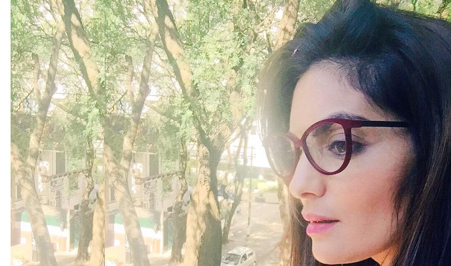 El eterno femenino de una imaginativa pintora