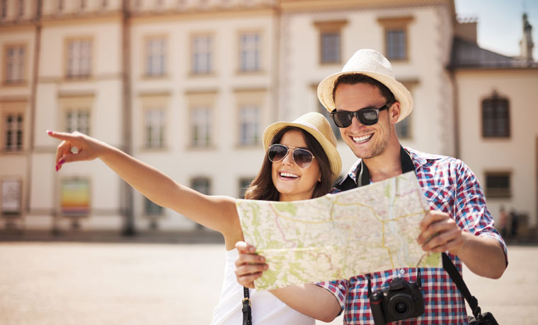 El eterno femenino de una imaginativa pintora