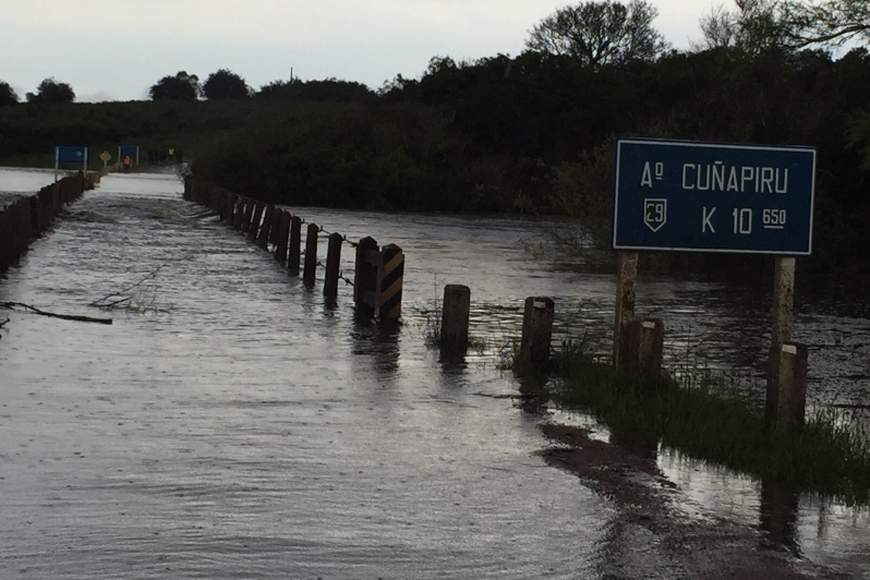 Así se encuentra el puente del arroyo Cuñapirú. Foto: Freddy Fernández Carranza.