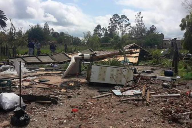 Turbonada en Durazno destrozó una cabaña. Foto: F. Agesta / Alternativa Durazno