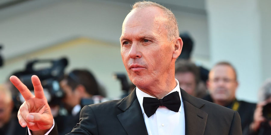 El eterno femenino de una imaginativa pintora