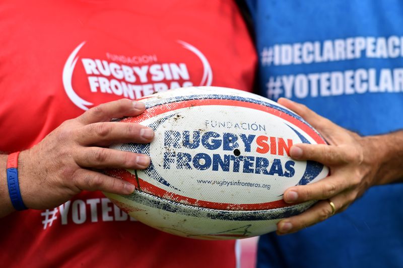Ex combatientes británicos y argentinos disputaron un partido organizado por Rugby Sin Fronteras. Foto: AFP