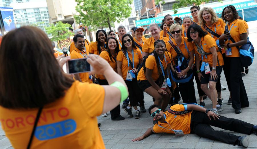 El eterno femenino de una imaginativa pintora