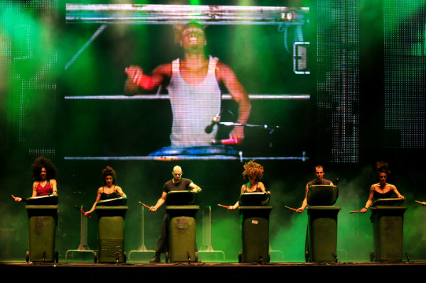 El eterno femenino de una imaginativa pintora