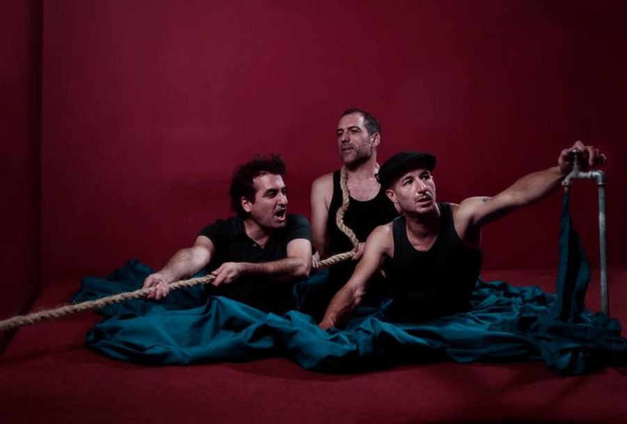 El eterno femenino de una imaginativa pintora