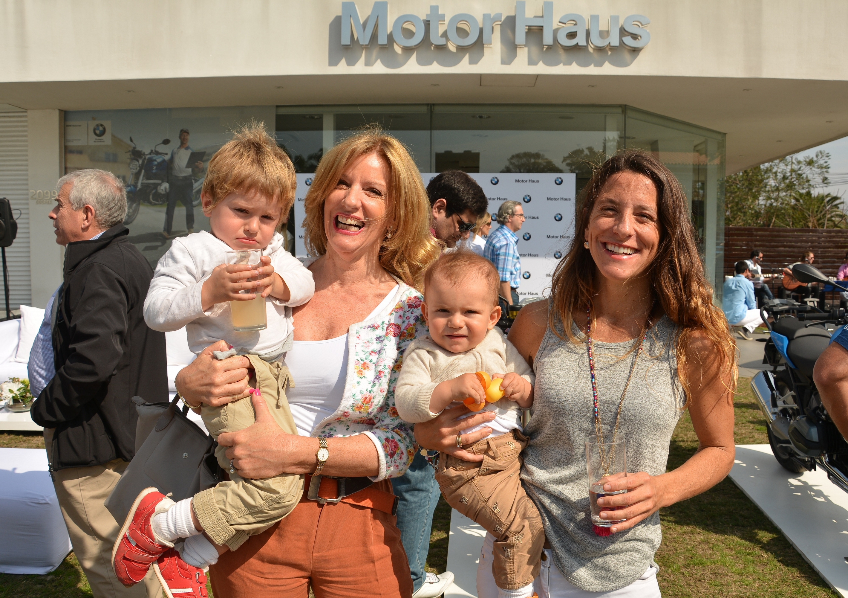 Isidoro Jaime,  Patricia Damiani, Conrado Jaime, Stefanía Vejo.