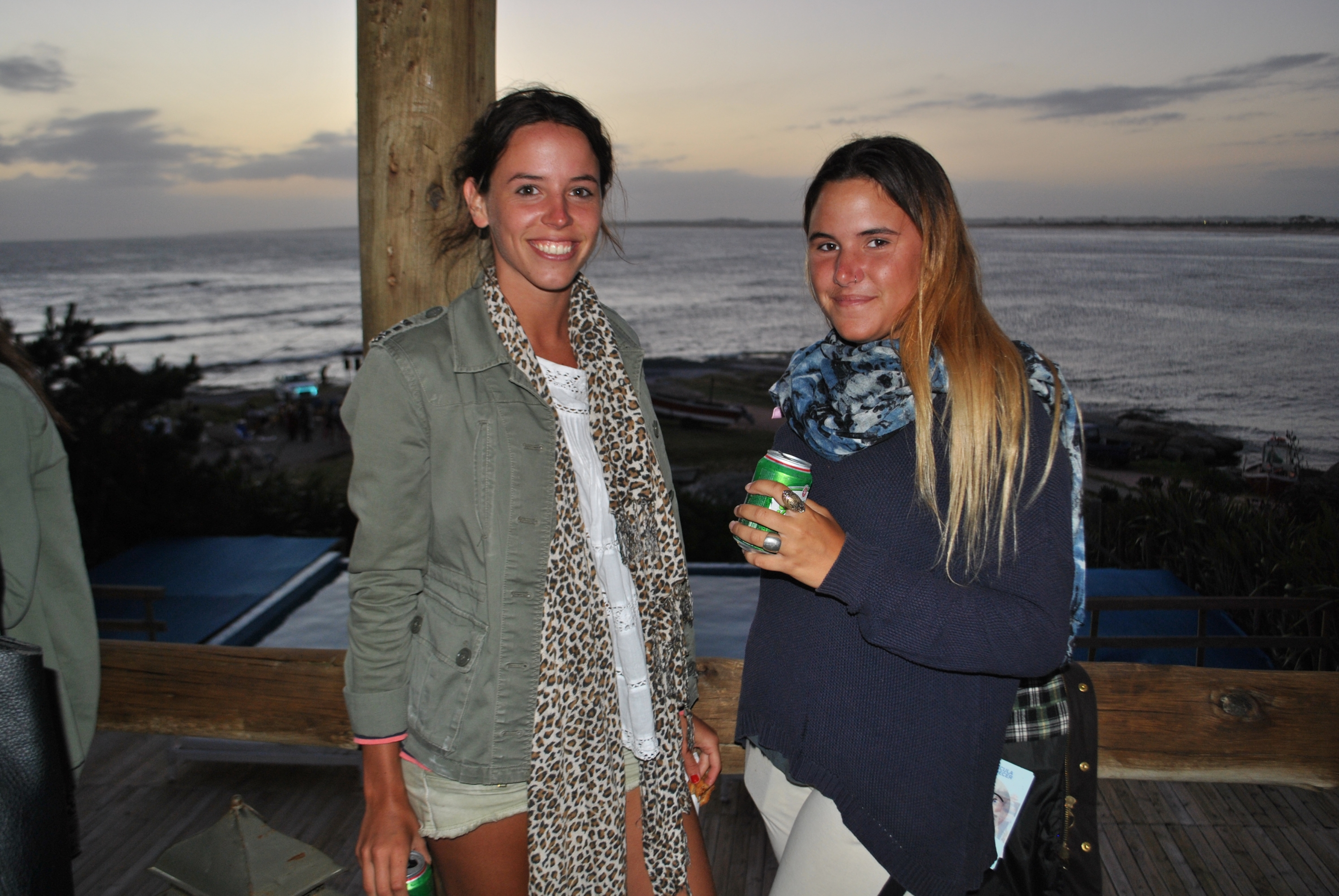 Rosario Moret, Jacinta González.