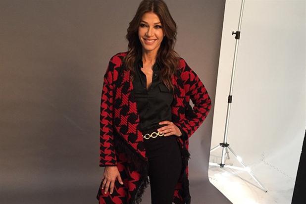 El eterno femenino de una imaginativa pintora