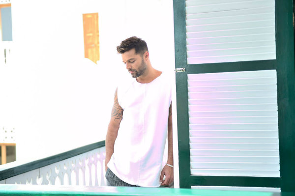 El eterno femenino de una imaginativa pintora