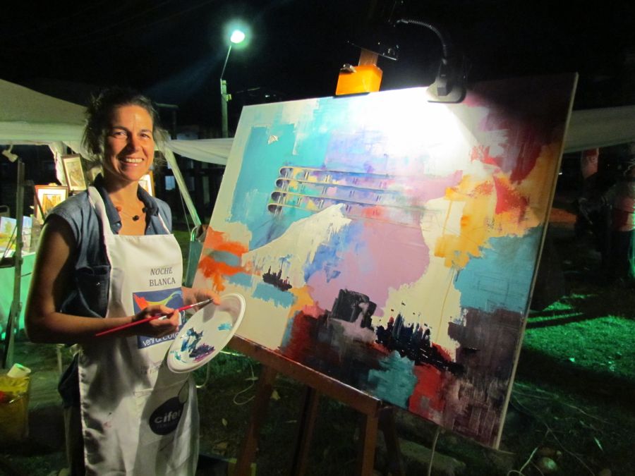 El eterno femenino de una imaginativa pintora