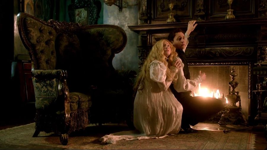 El eterno femenino de una imaginativa pintora