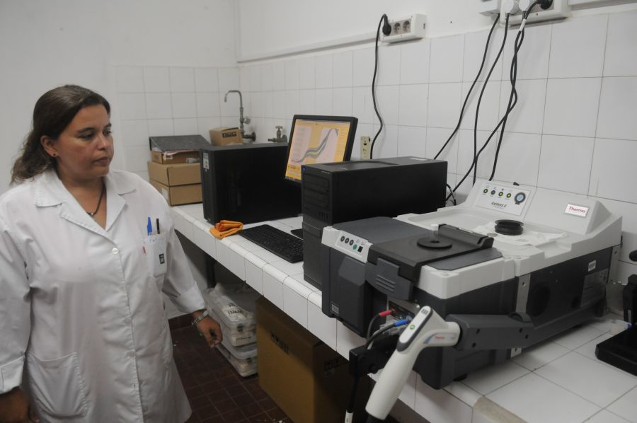 El eterno femenino de una imaginativa pintora