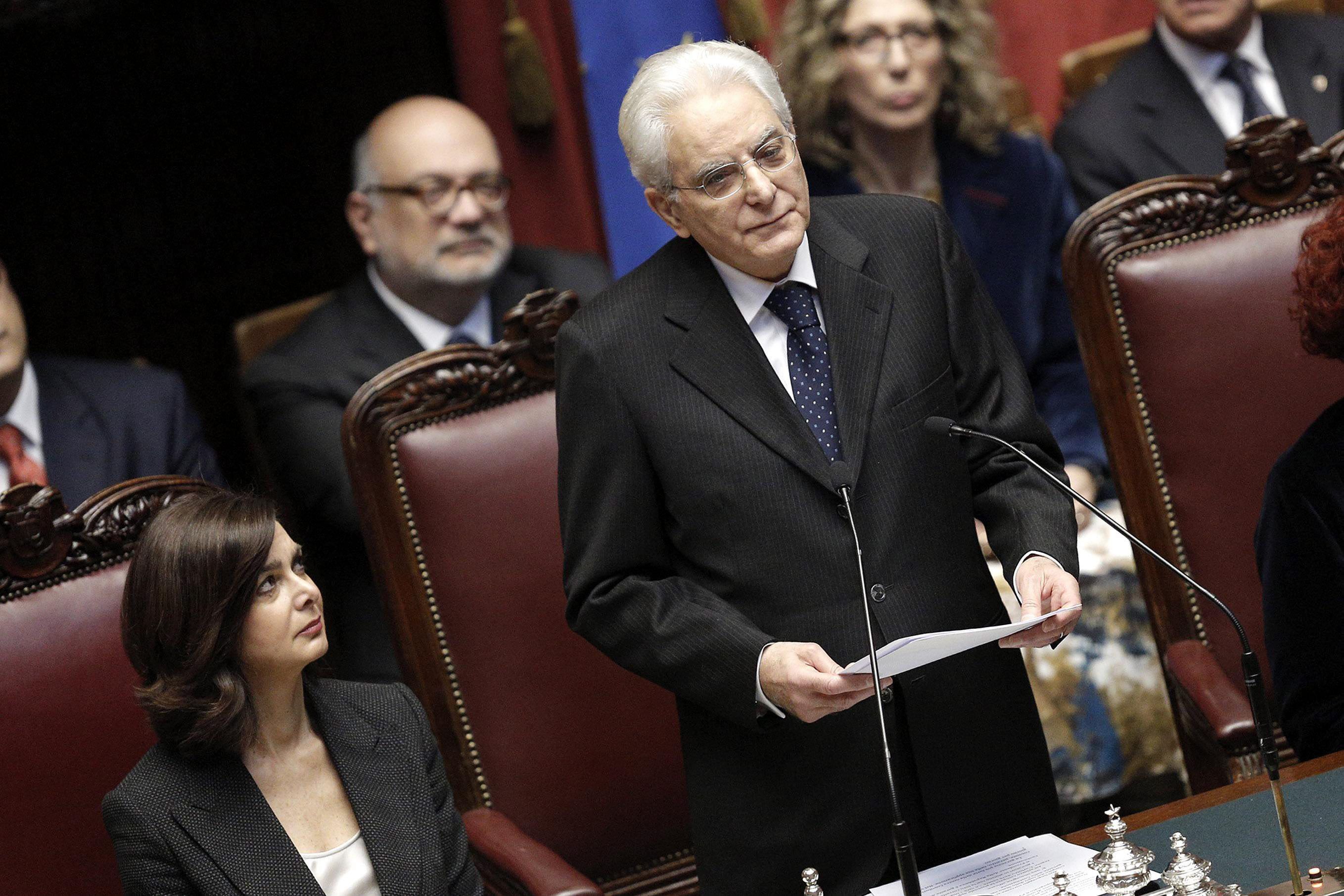 El eterno femenino de una imaginativa pintora