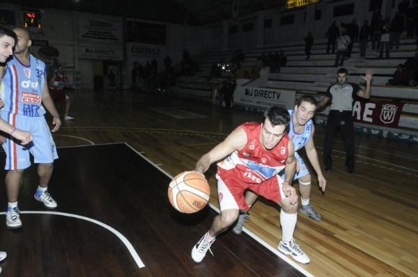 El eterno femenino de una imaginativa pintora