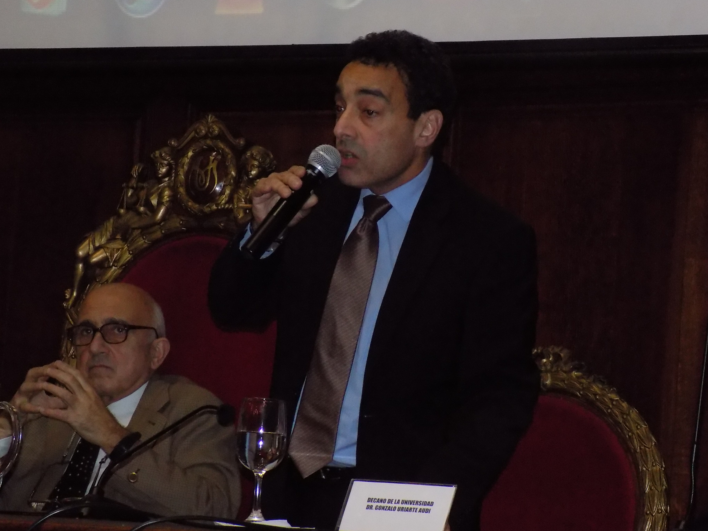 Encargado de negocios a.i del Libano Alejandro Bitar.