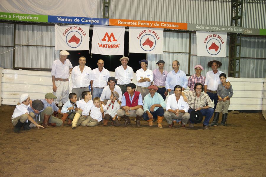 El eterno femenino de una imaginativa pintora