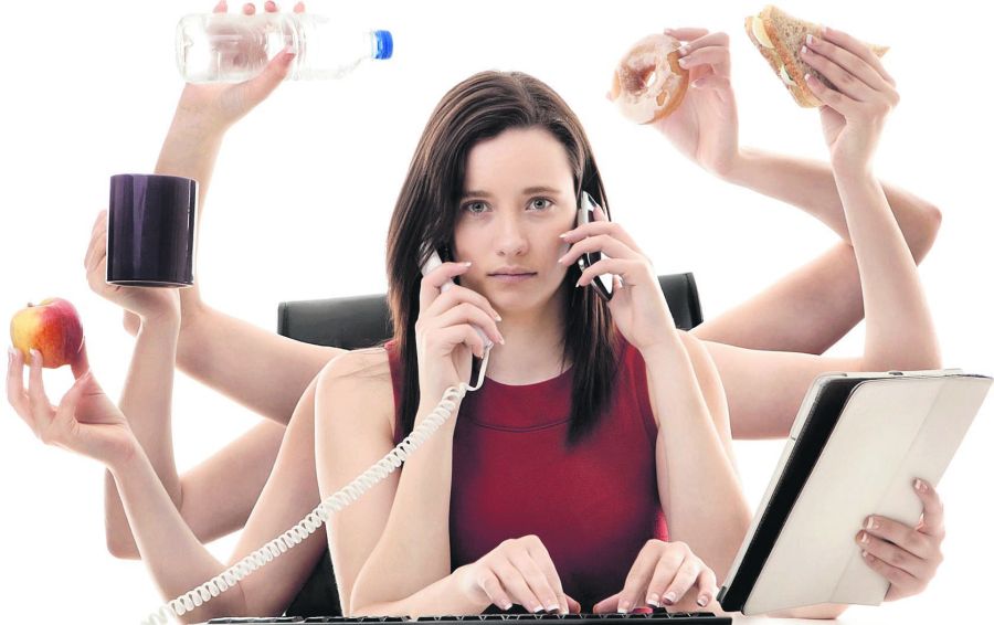 El eterno femenino de una imaginativa pintora