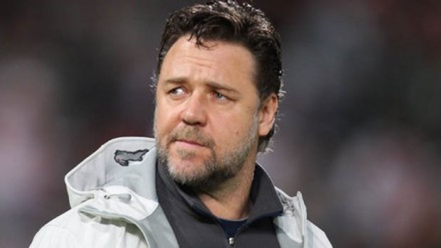 El eterno femenino de una imaginativa pintora