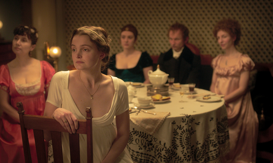 El eterno femenino de una imaginativa pintora