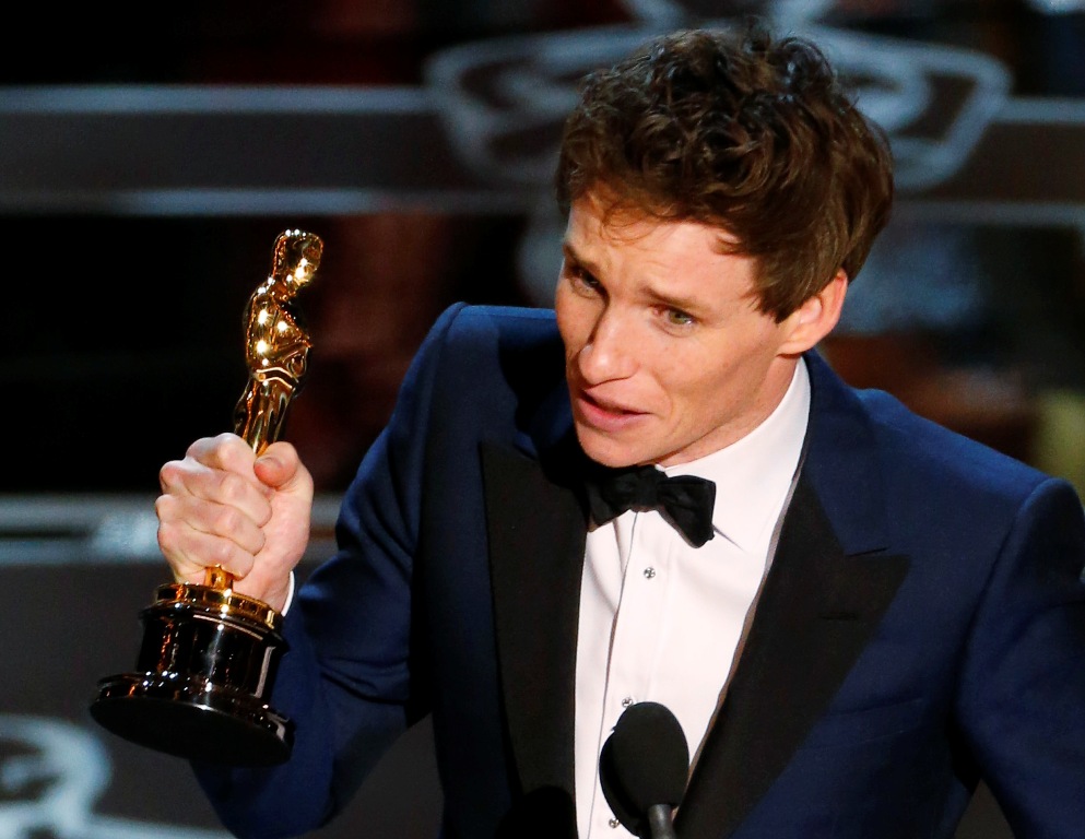Eddie Redmayne tras ganar como mejor actor. Foto: Reuters