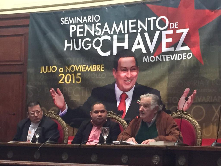 El eterno femenino de una imaginativa pintora